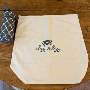 Itzy Ritzy “Boss Plus Large” Cream Tote with Gray Logo + *JJ Cole Bottle Holder*